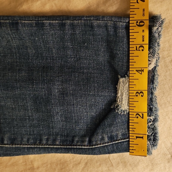 Levi's 724 High Rise Straight Leg Crop Jeans Mid Blue Wash Size 28 - Picture 15 of 17